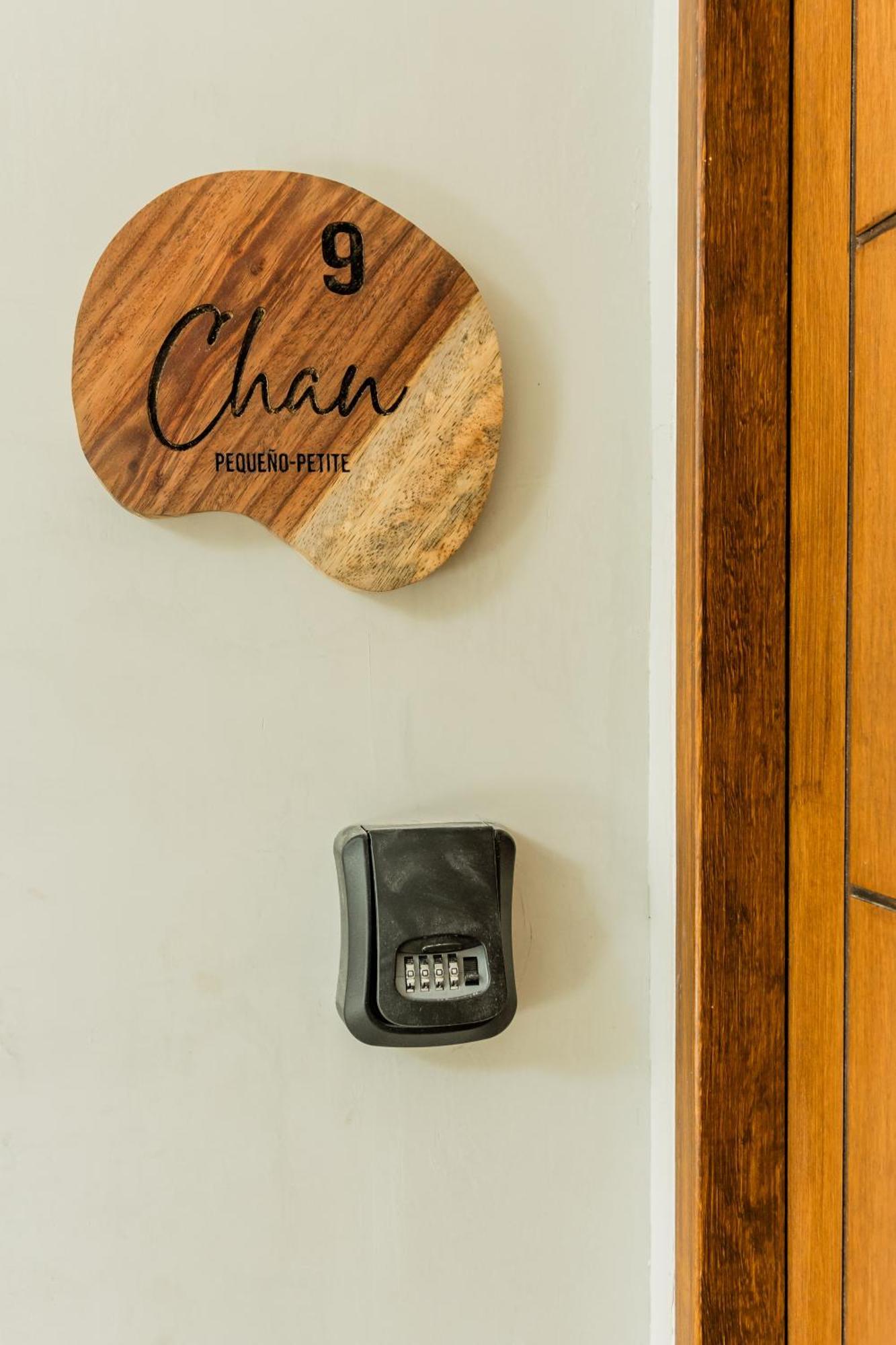 *Casa Aluxes- Guesthouse* Cancún Zewnętrze zdjęcie